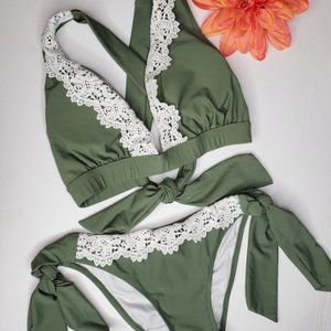 Cupshe Matcha bikini top and bottom Sz S